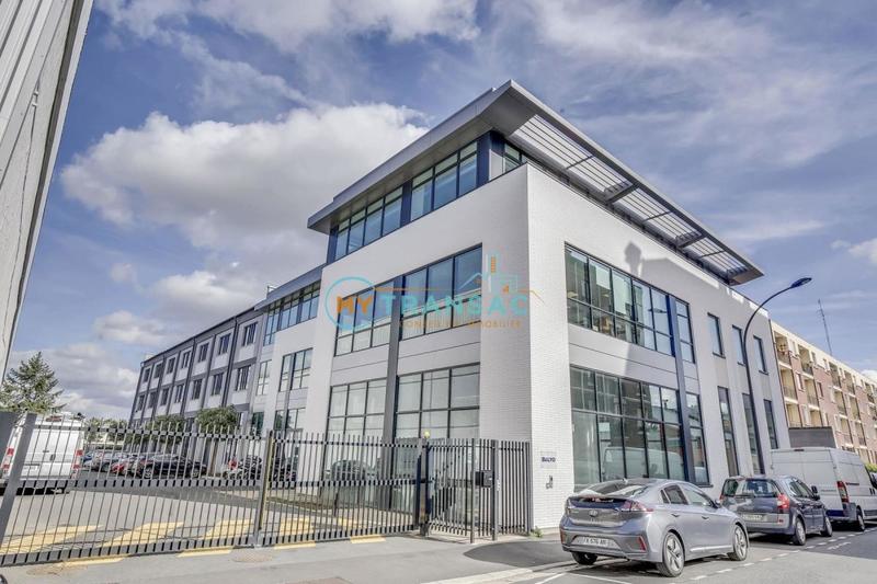 Local d'activités - 3 292 m²