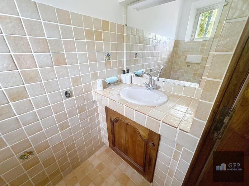 Villa - 401 m² - 8 pièces