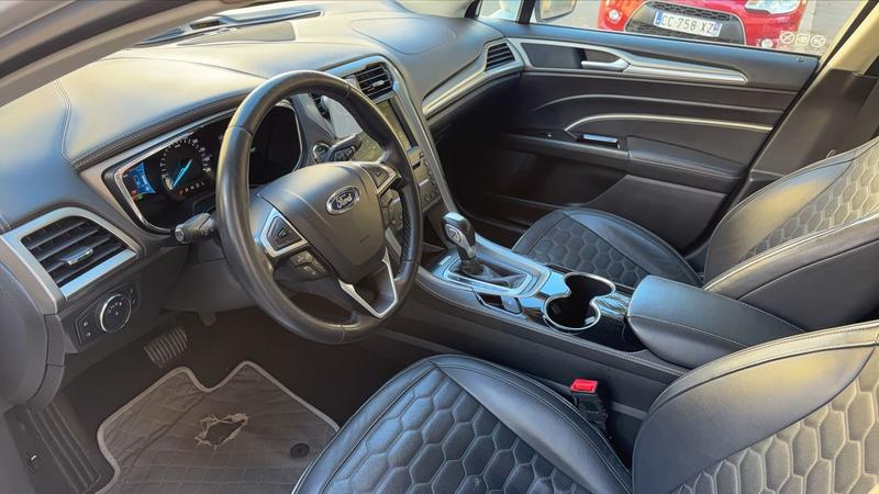 Ford Mondeo 2.0 187 e-Cvt Vignale - Automatique Toit ouvrant