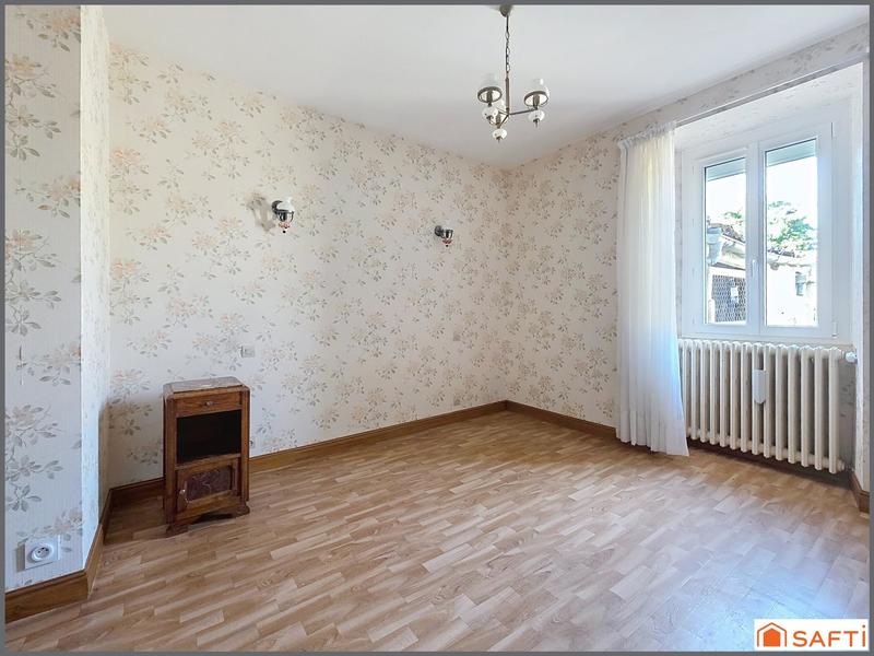 Maison - 99 m² - 4 pièces