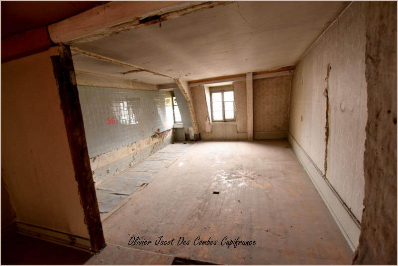 Immeuble - 200 m² - 14 pièces