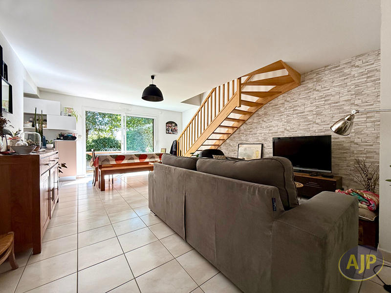 Maison - 82 m² - 4 pièces