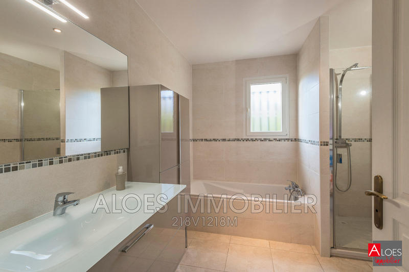 Maison - 108 m² - 4 pièces