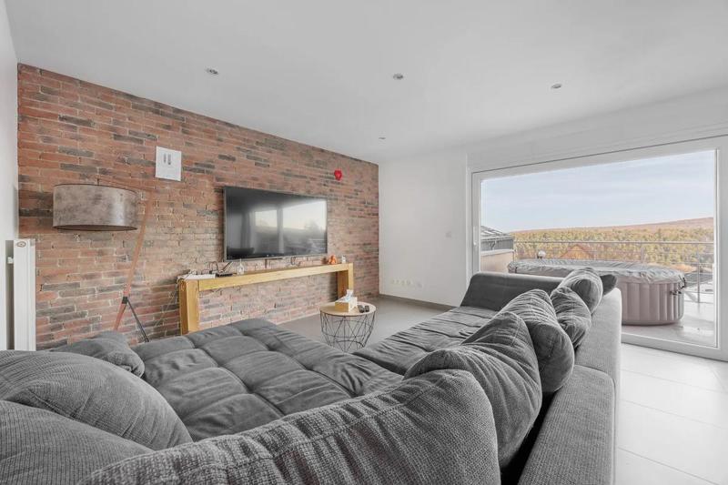 Maison - 190 m² - 6 pièces