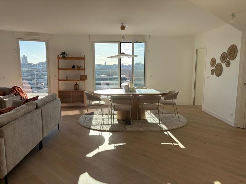 Appartement - 122 m² - 5 pièces