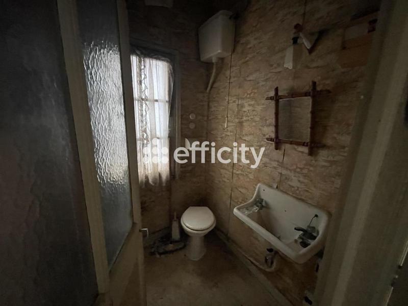 Immeuble - 220 m² - 14 pièces