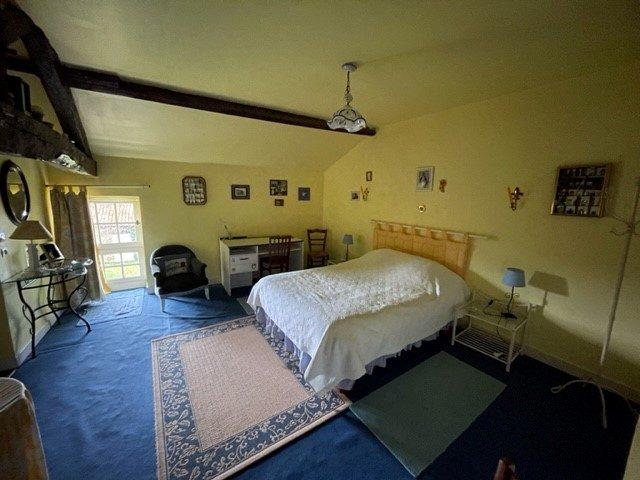 Maison ancienne - 250 m² - 10 pièces