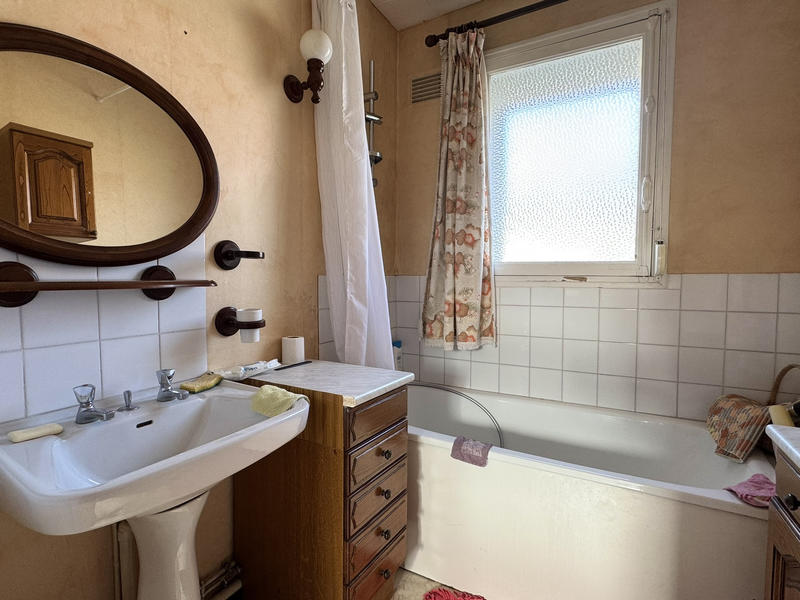 Maison - 87 m² - 5 pièces