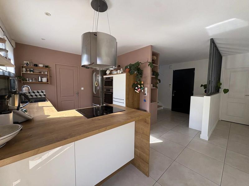 Maison - 112 m² - 7 pièces