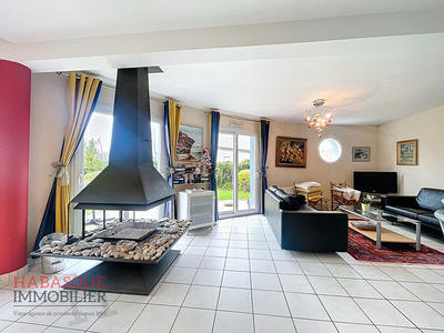 Maison - 142 m² - 7 pièces