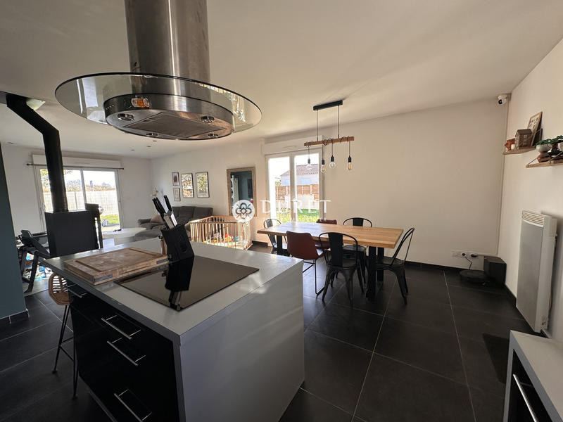 Maison - 85 m² - 5 pièces