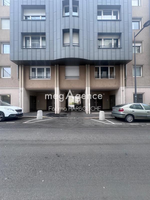 Appartement - 83 m² - 4 pièces