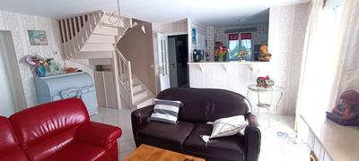 Maison - 82 m² - 5 pièces