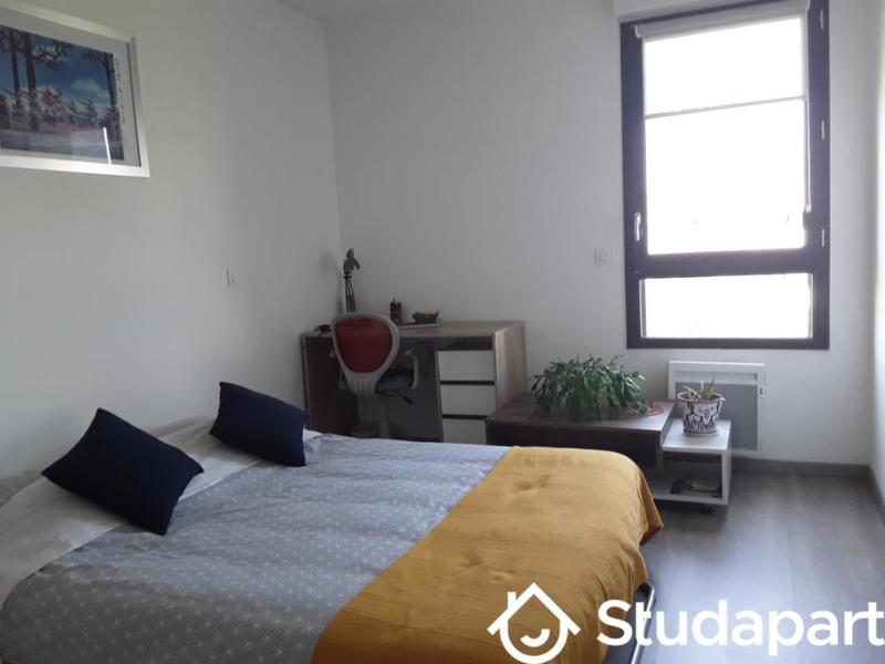 Chambre - 12 m² - 1 pièce