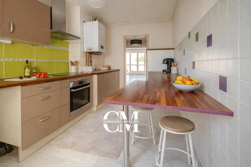 Appartement - 102 m² - 5 pièces