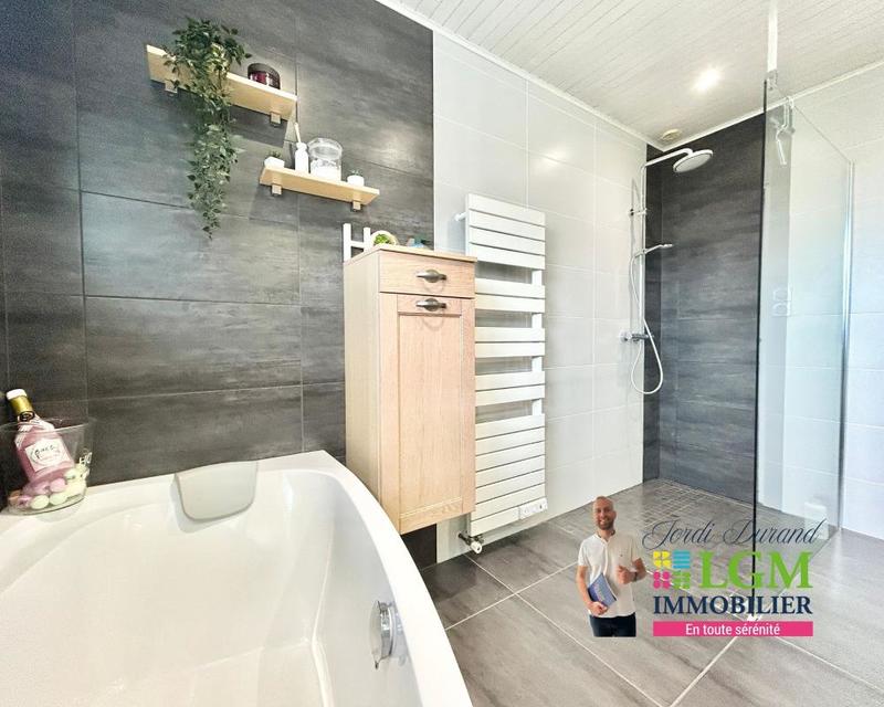 Maison - 157 m² - 6 pièces