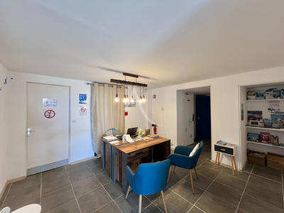 Maison - 756 m² - 20 pièces