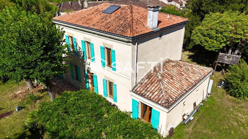 Maison - 152 m² - 6 pièces