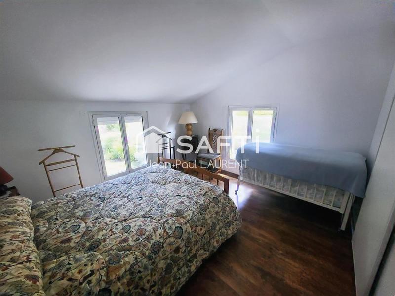 Maison - 340 m² - 11 pièces