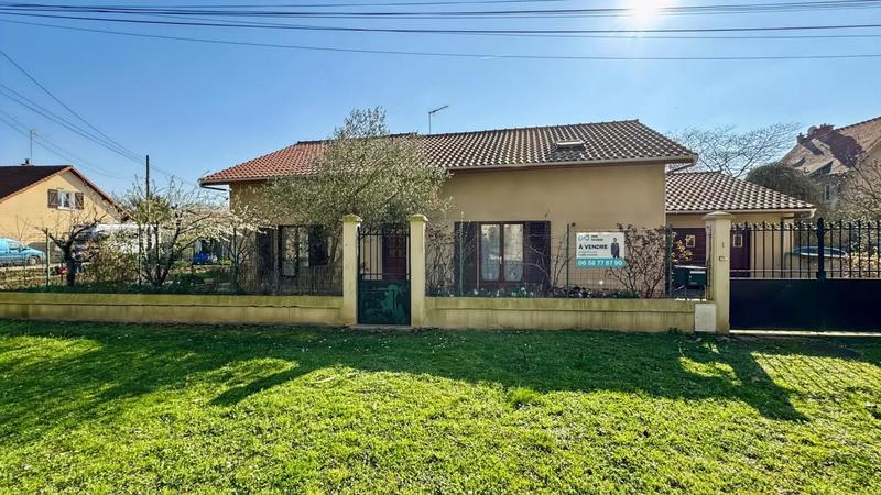 Maison - 157 m² - 8 pièces