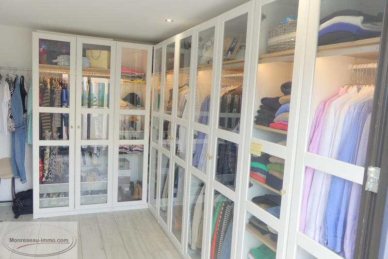 Demeure - 235 m² - 8 pièces