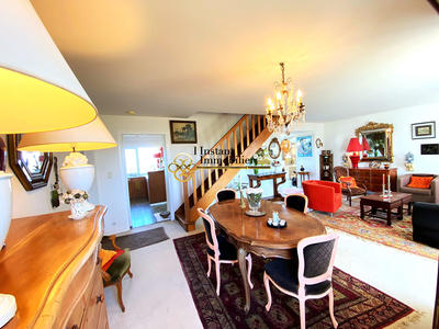 Maison - 190 m² - 8 pièces