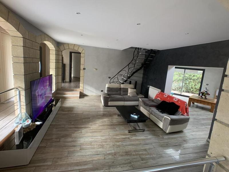 Maison - 187 m² - 6 pièces