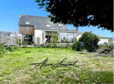 Maison - 136 m² - 6 pièces