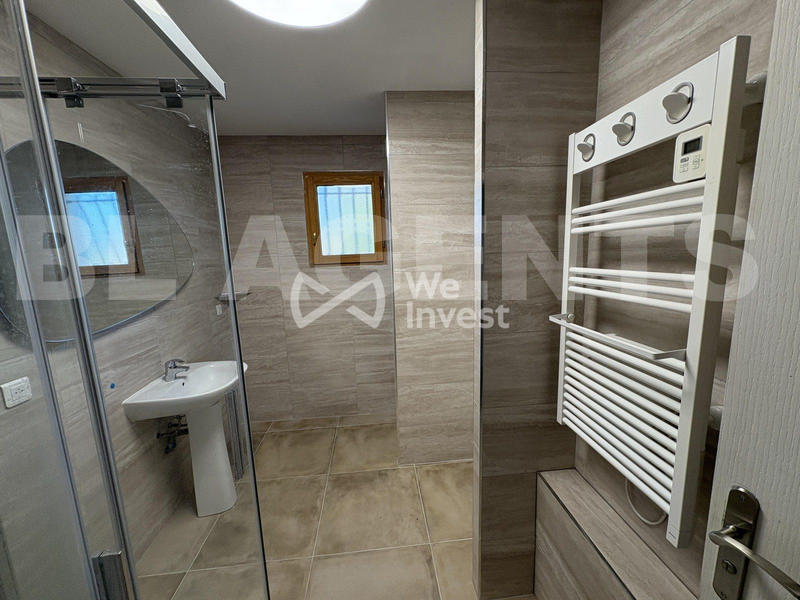 Maison - 96 m² - 5 pièces