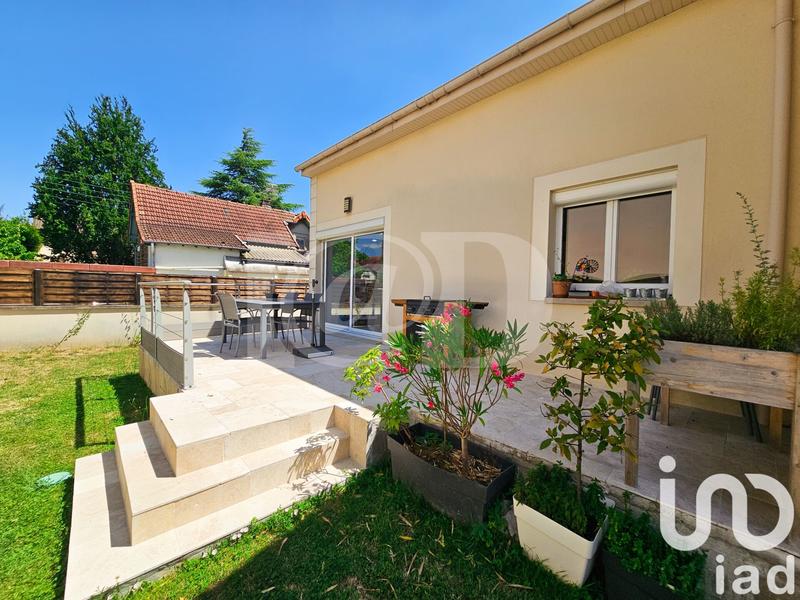 Maison - 143 m² - 7 pièces