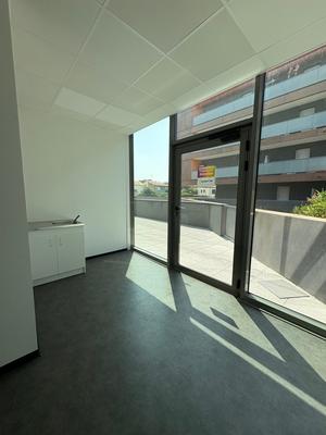 Local commercial - 84 m² - 7 pièces