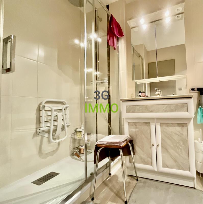 Maison jumelée - 90 m² - 5 pièces