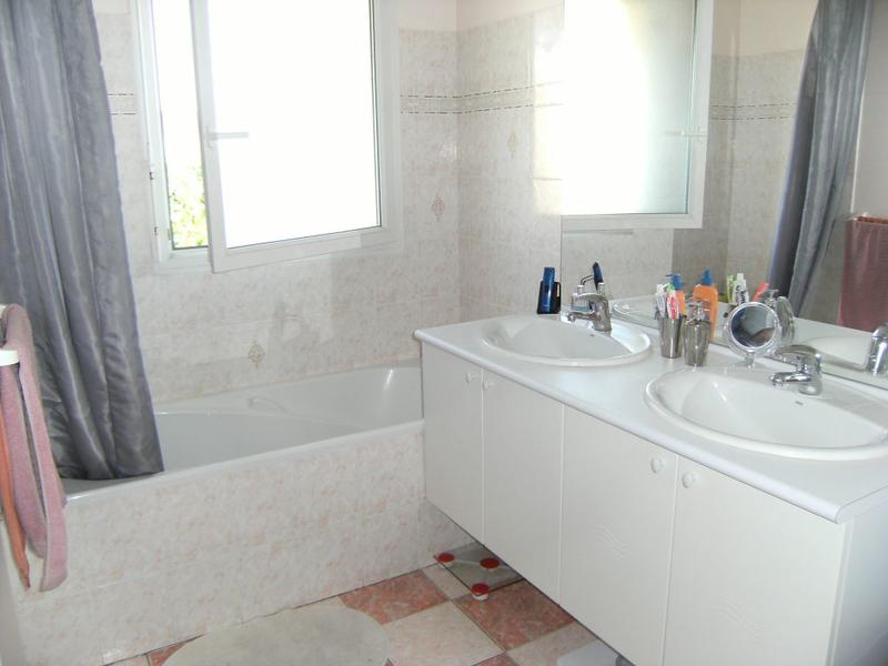 Appartement - 64 m² - 2 pièces