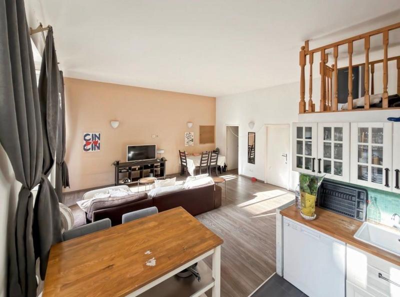 Appartement - 56 m² - 3 pièces