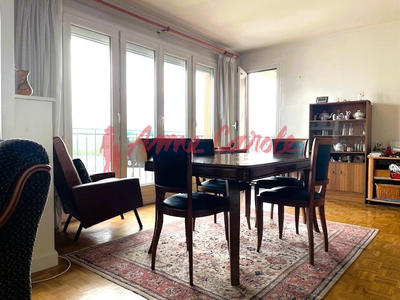 Appartement - 75 m² - 4 pièces