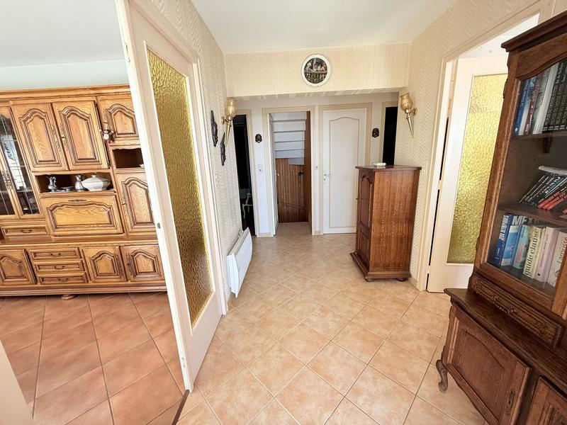 Maison traditionnelle - 110 m² - 5 pièces