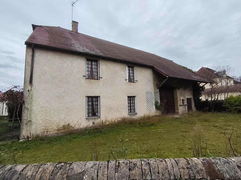 Maison - 220 m² - 8 pièces