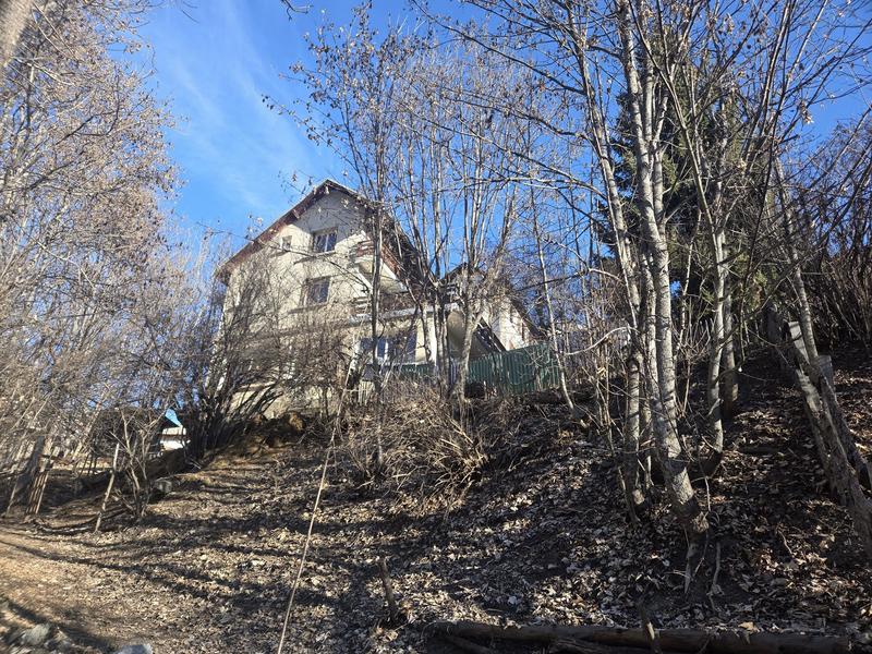 Maison ancienne - 640 m² - 25 pièces