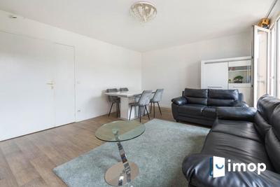 Appartement - 79 m² - 4 pièces