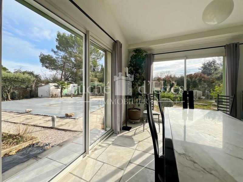 Villa - 180 m² - 8 pièces