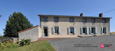 Maison - 150 m² - 7 pièces