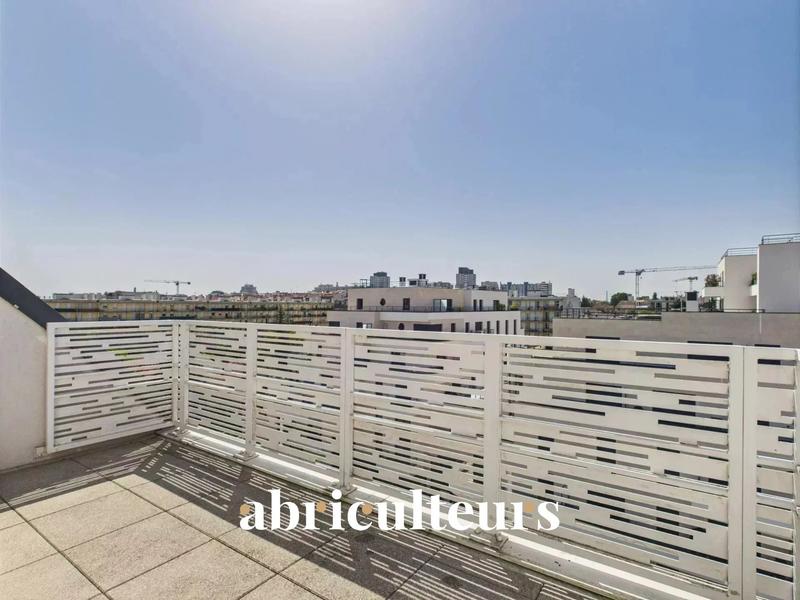 Appartement - 81 m² - 4 pièces