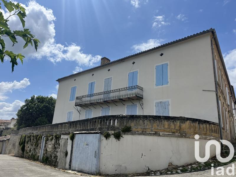 Maison - 530 m² - 15 pièces