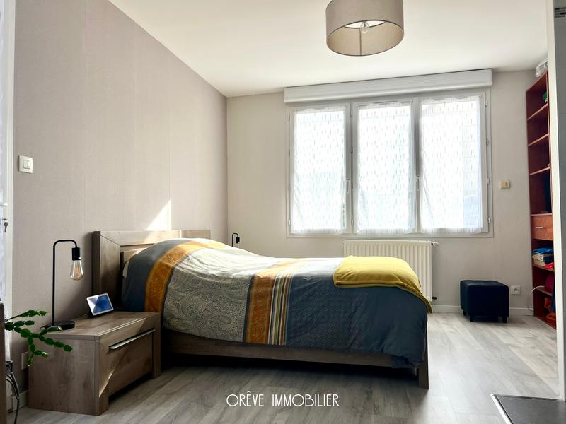 Maison - 140 m² - 6 pièces