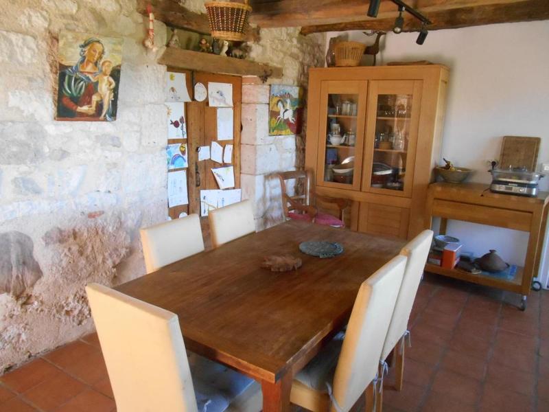 Propriété - 790 m² - 7 pièces