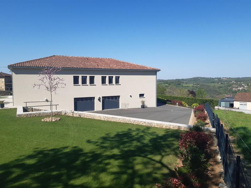 Maison d'architecte - 220 m² - 7 pièces