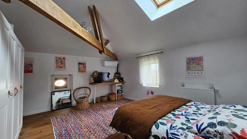 Maison - 285 m² - 11 pièces