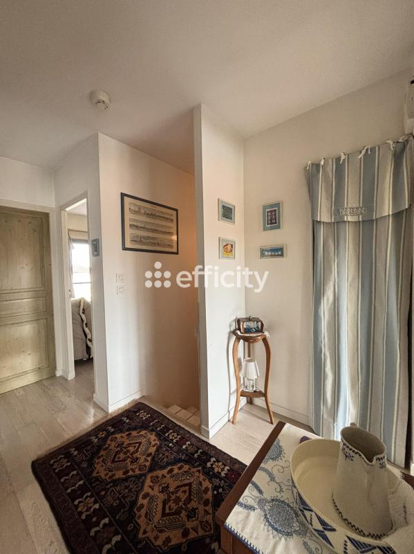 Maison - 130 m² - 7 pièces