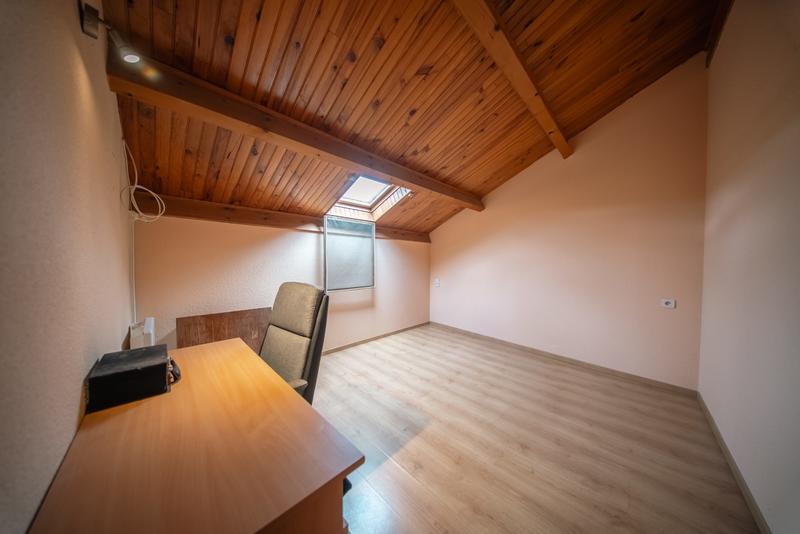 Maison ancienne - 205 m² - 9 pièces