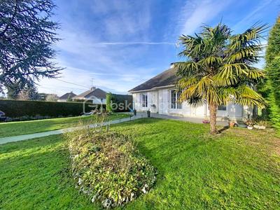 Maison traditionnelle - 112 m² - 6 pièces